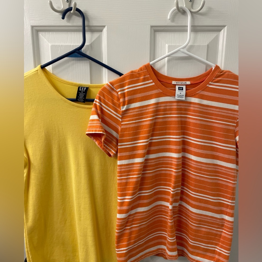 GAP shirt sleeve blouses size medium yellow and orange striped